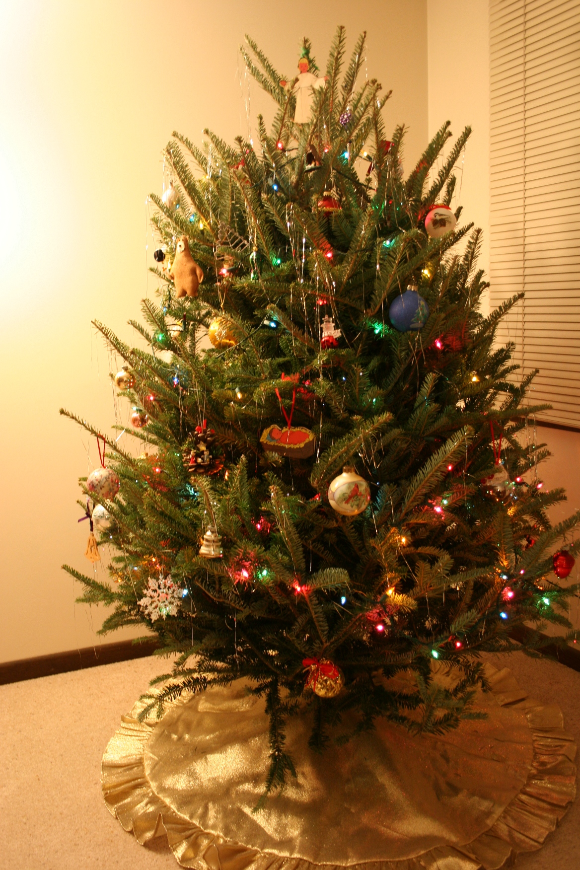 Six reasons to buy a real Christmas tree « Minnesota Prairie Roots