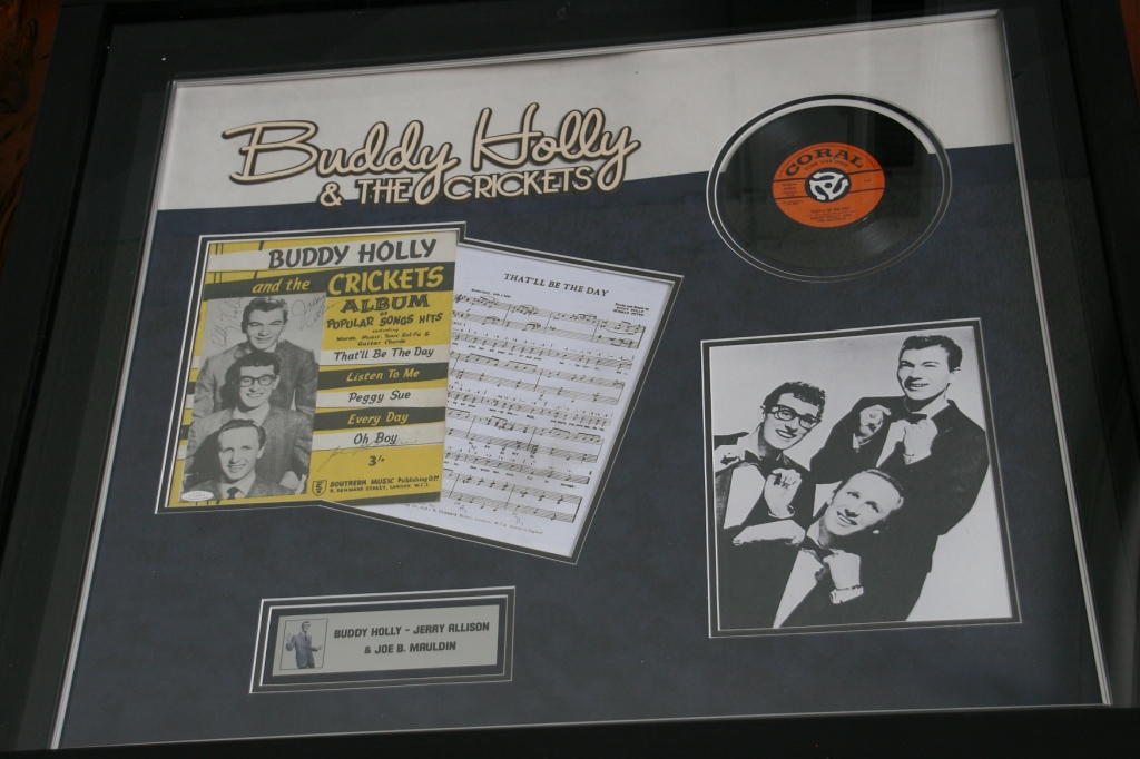 Another tribute to the Surf's most memorable performed, rock n roll legend Buddy Holly.