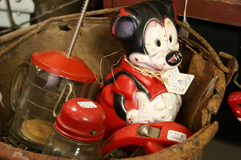Jim's Antiques, Mickey Mouse