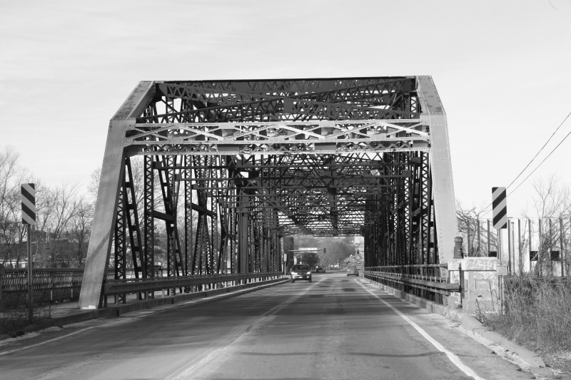 Travel, Minnesota Highway 99 bridge over MN River in St. Peter